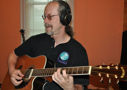 Dale Herr recording with a Zager Guitar