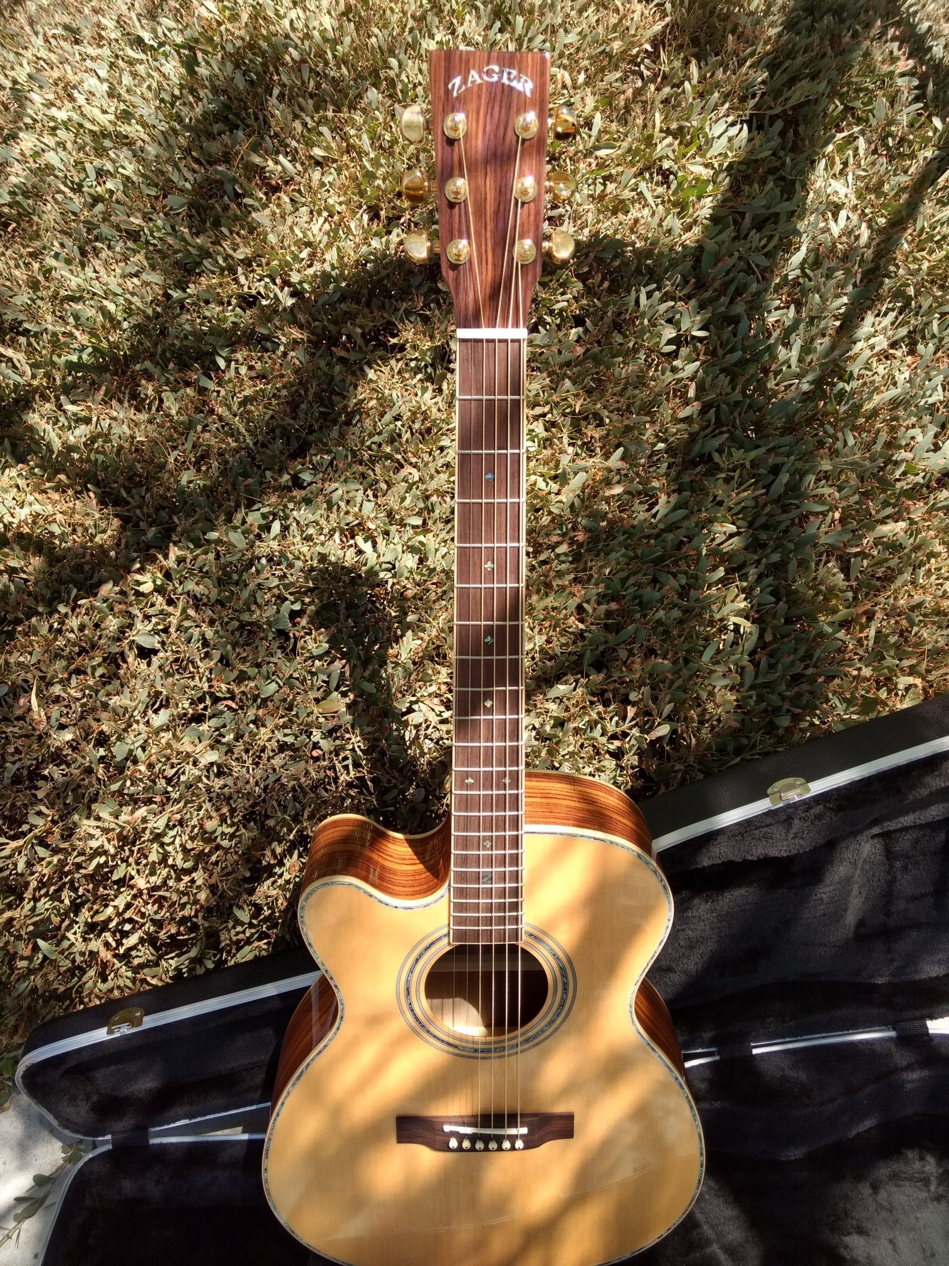 00073 ZAD 900CEOM LEFT HAND OM Size Zager Guitars