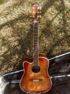 ZAD900CE Left Handed Solid Spruce/Rosewood Acoustic Electric AURA Pro Series 50th Anniversary Tobacco Sunburst