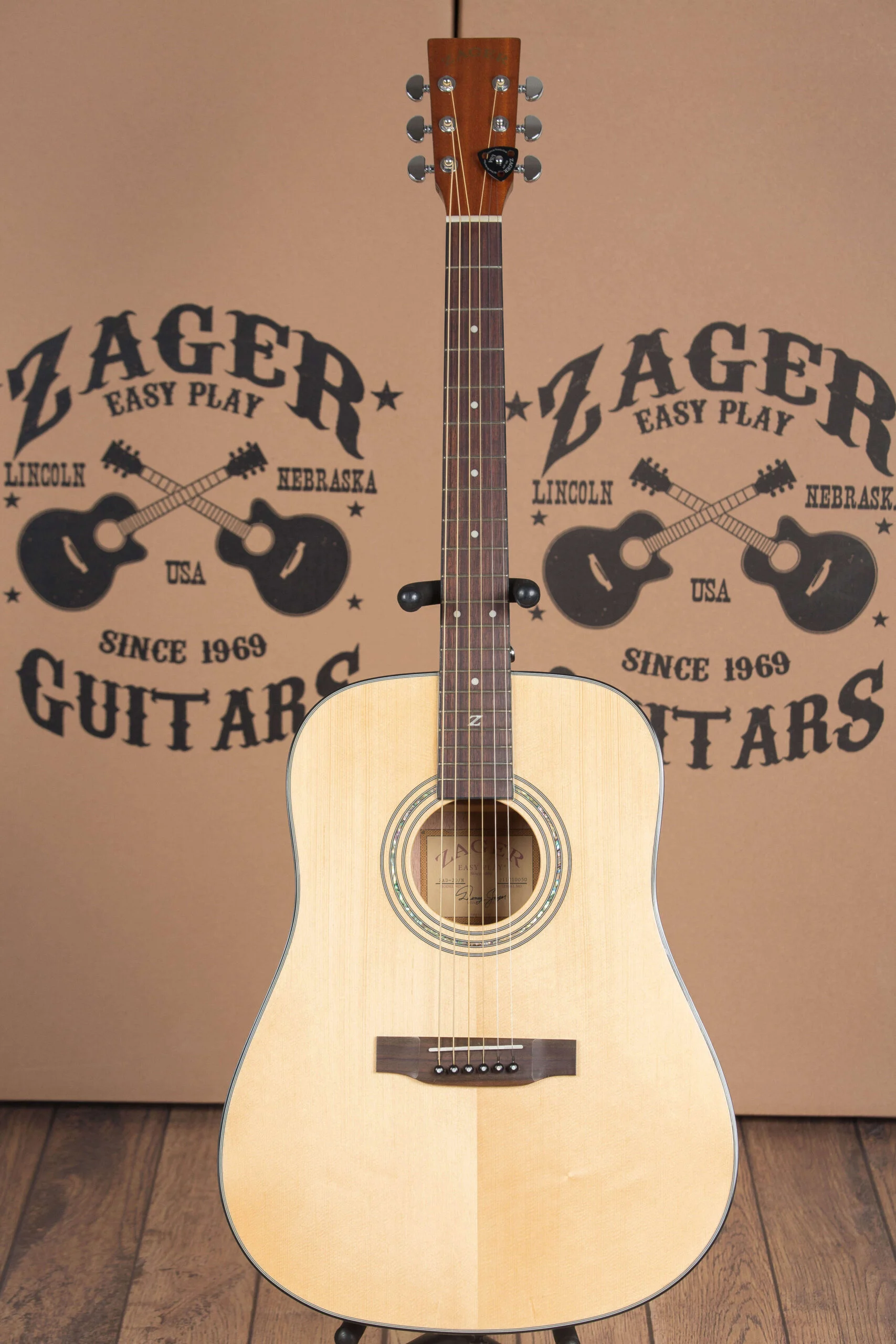 ZAD20 Solid Spruce/Mahogany Acoustic Natural
