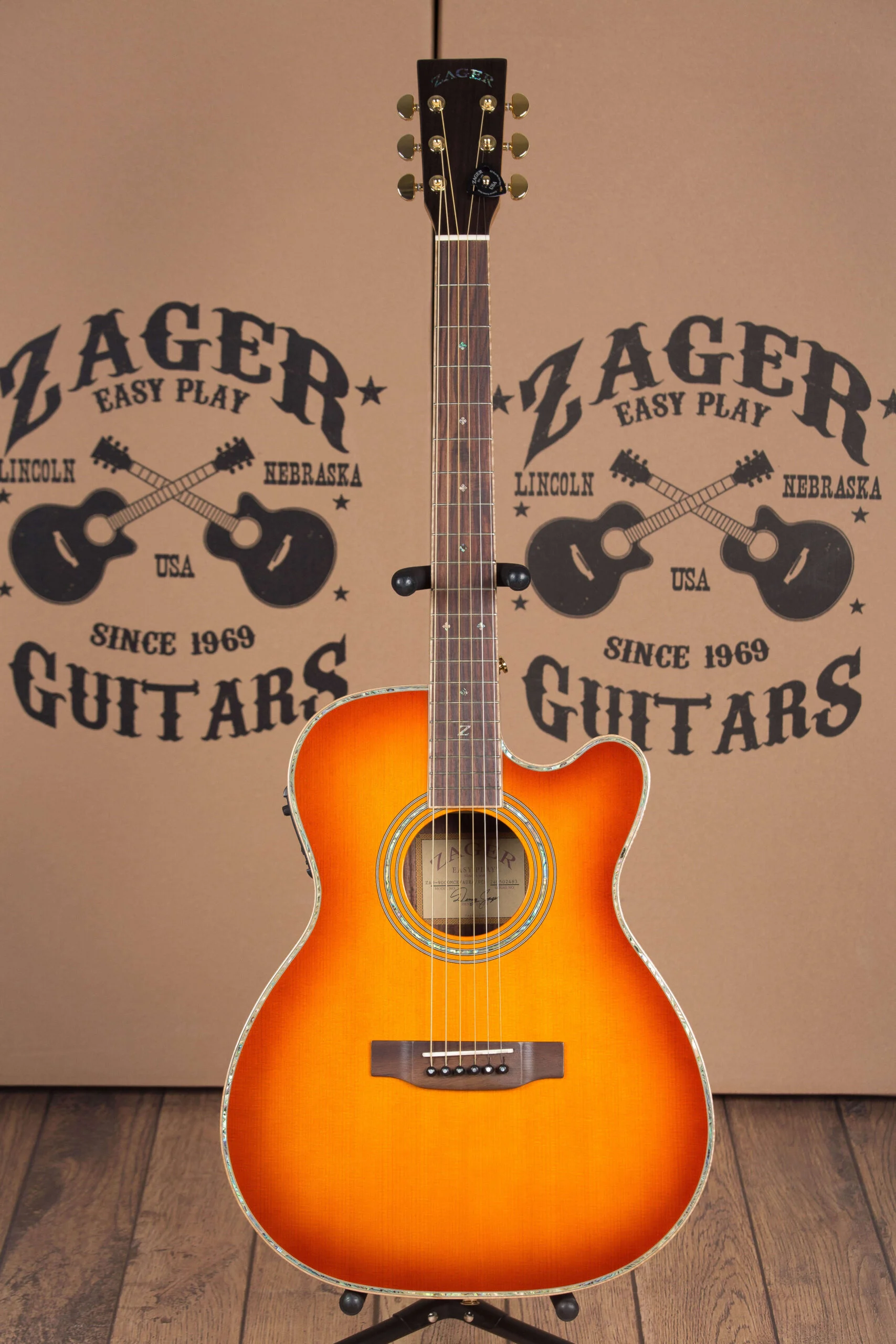 ZAD900CE Solid Spruce/Rosewood Acoustic Electric AURA Smaller “OM” Size Tobacco Sunburst