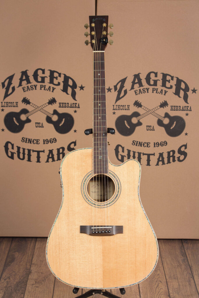 ZAD900CE Solid Spruce/Rosewood Acoustic Electric AURA Pro Series