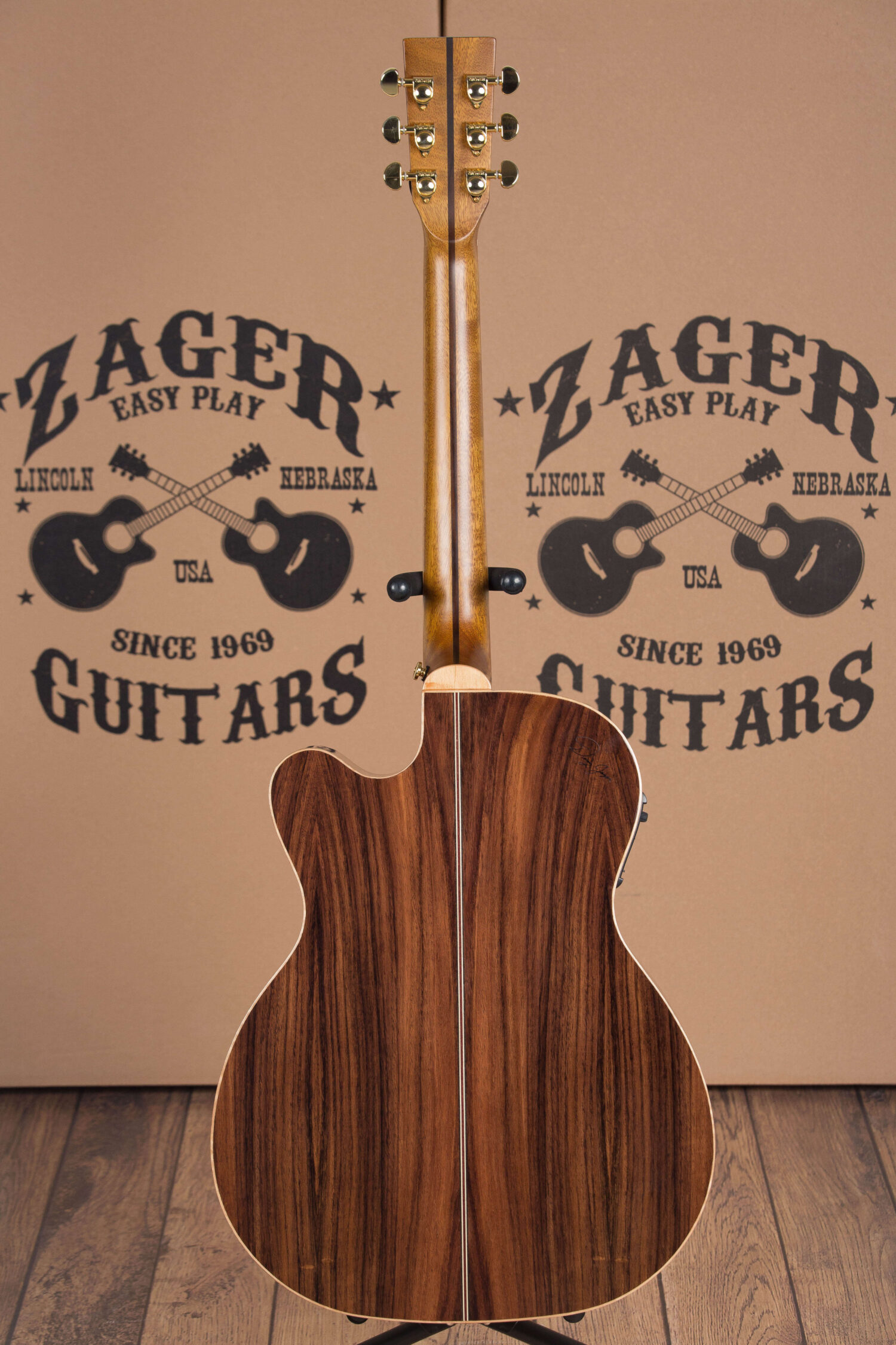 ZAD900CE Solid Spruce/Rosewood Acoustic Electric AURA Smaller “OM” Size Tobacco Sunburst (Discount)