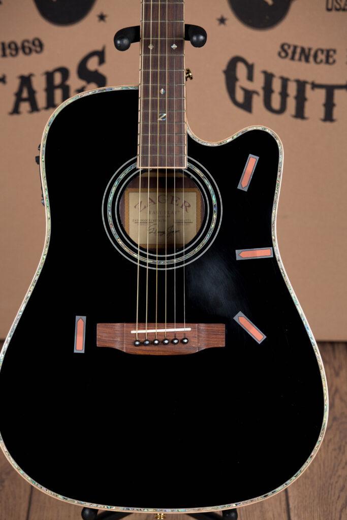 ZAD900CE Solid Spruce/Rosewood Acoustic Electric AURA Limited Edition Black Lacquer Pro Series (Discount)