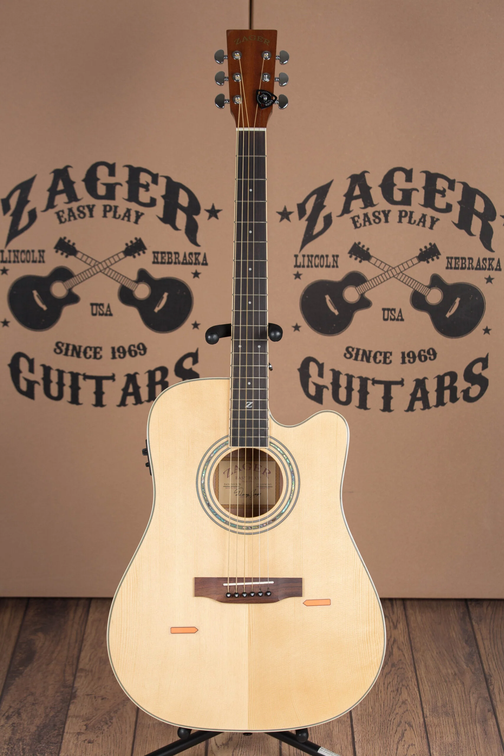 ZAD50CE Solid Spruce/Mahogany Acoustic Electric Natural