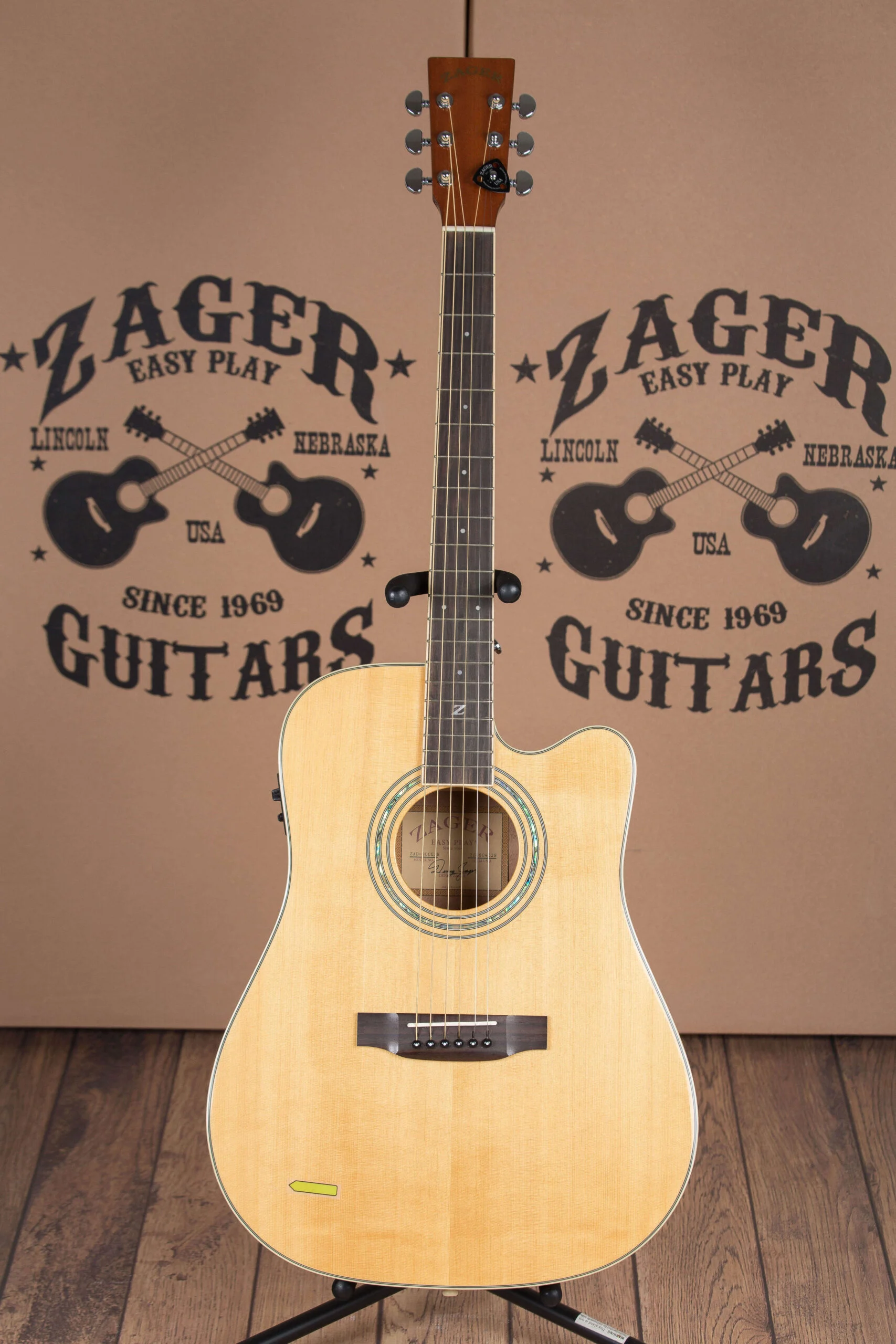 ZAD50CE Solid Spruce/Mahogany Acoustic Electric Natural